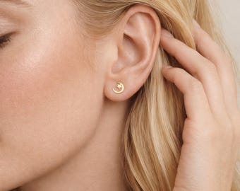 Gold Plated Sterling Silver Moon and Star Stud Earrings – 6mm