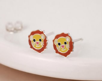 Sterling Silver Lion Stud Earrings – 8mm