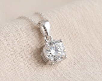 Personalised Moissanite Diamond Pendant Necklace in Sterling Silver