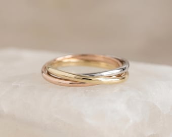 Solid 9ct Gold Classic Interlocking Triple Russian Wedding Ring - 2mm