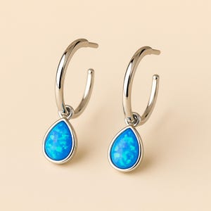 Boucles d'oreilles demi-créoles en argent sterling et opale bleue