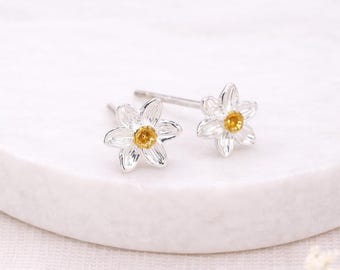 Sterling Silver And Gold Daffodil Stud Earrings – 6mm
