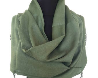 Châle de demoiselle d'honneur vert forêt Pashmina de demoiselle d'honneur écharpe verte de demoiselle d'honneur cadeau de demoiselle d'honneur châle vert oversize pour invité de mariage