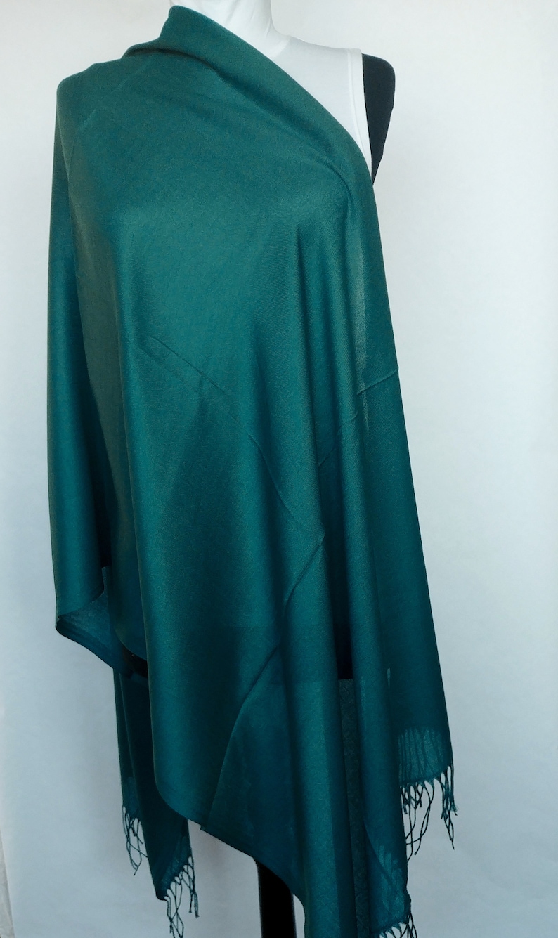 Emerald Green Wedding Pashmina Shawl Green Bridesmaid Pashmina Etsy