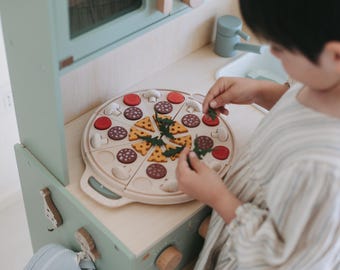 Wooden Play Food Pizza Toy: Montessori Pretend Play, 3+ Years Old