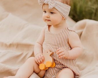 Handmade Wooden Duck Push Toy: Montessori Baby Toy on Wheels