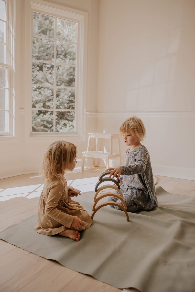 Empileur darche de jouet arc-en-ciel en bois de cadeau en bois pour les jouets élégants à la moutarde de décoration de crèche pour enfants image 8