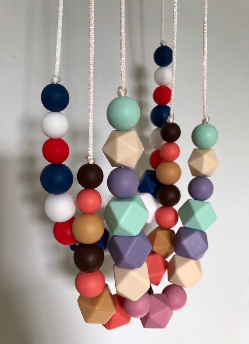 sensory teething necklace