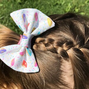 Donut hair bow, fabric hair bow, donut bow, doughnut hair bow.