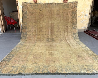 Alfombra turca antigua de los años 20 con estampado floral / Lana desgastada de pelo corto color terracota apagado, 2,13 x 3,05 m (7 x 10 pies) / Alfombra rústica marrón / Dormitorio