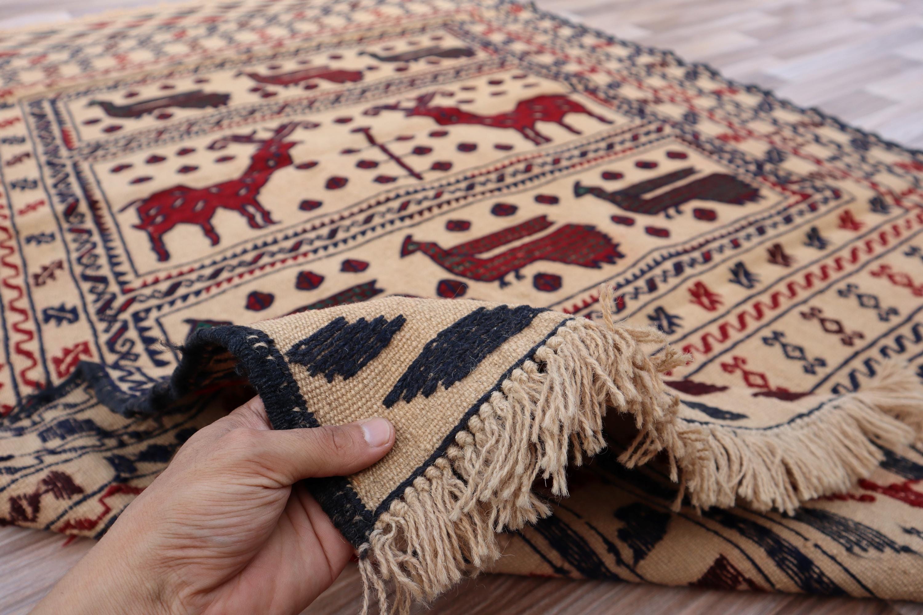 4x6 アフガン絵画動物モチーフキリムラグ - 平織りキリムラグ - 手織り