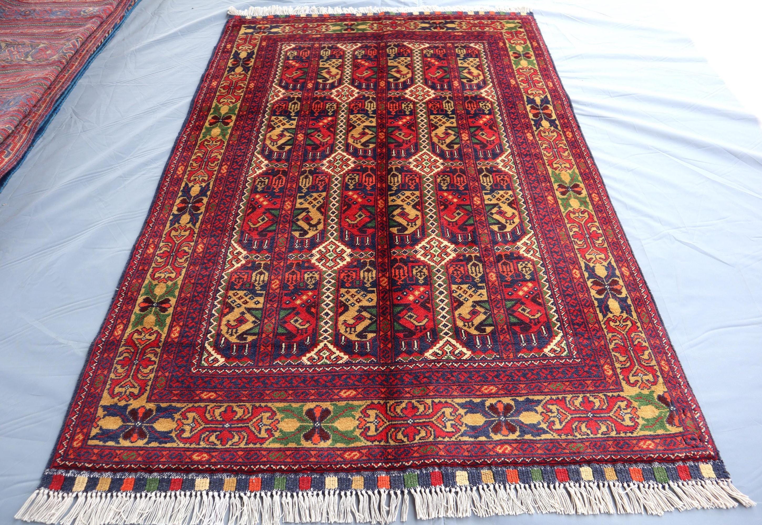 ハンドメイドトルクメンウールラグ：3'2x4'10 赤と黒の幾何学模様の