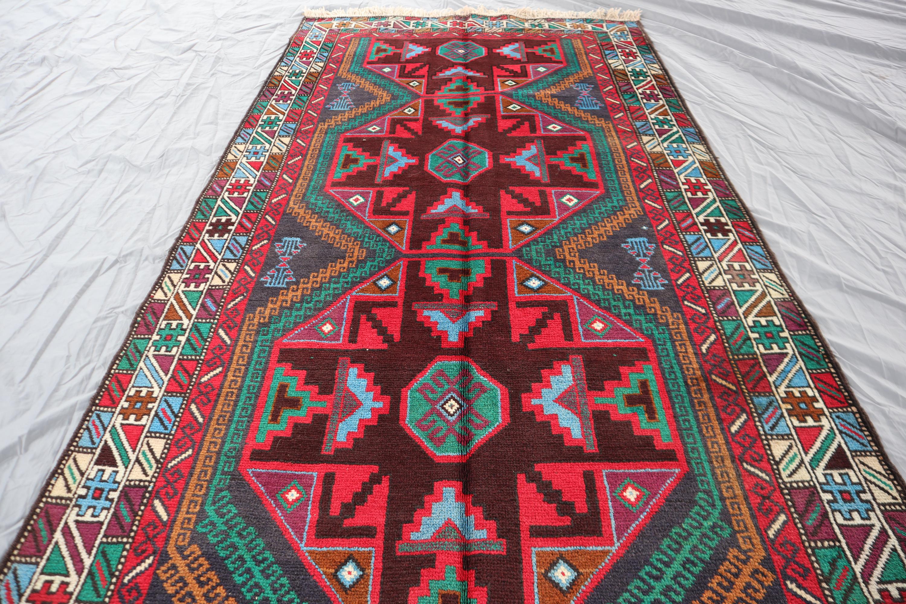 ハンドメイドのアフガニスタンウールラグ：4x7インチのヴィンテージ