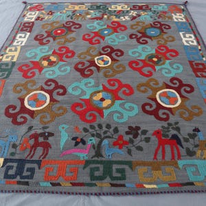 6x6 Ft Grey Birds Textile Rug, Vintage Fabric Embroidered Uzbek Suzani Area Rug, Pictorial Dining Table Cover Hand Woven Flatweave Kilim Rug