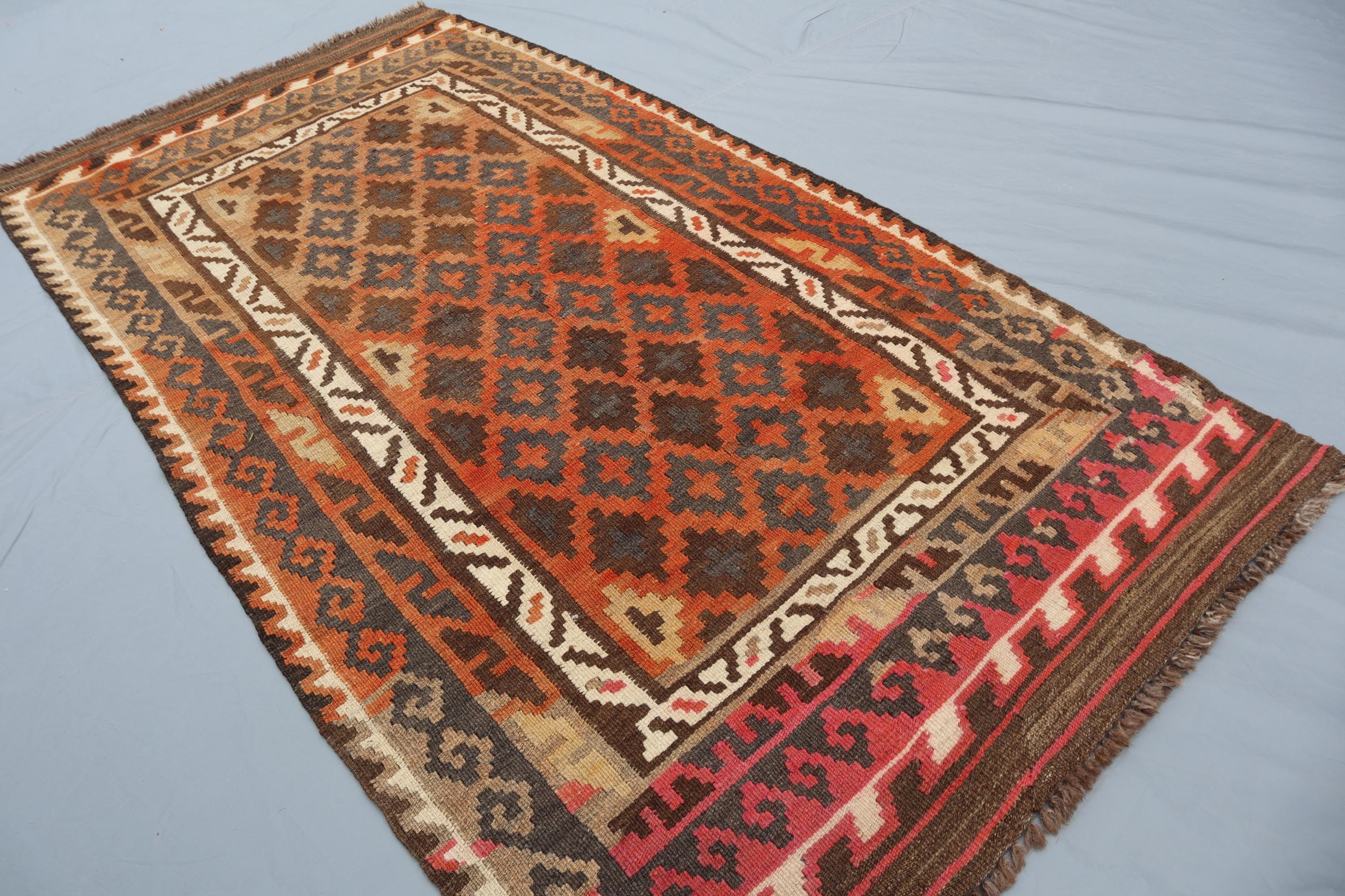 ハンドノットウールキリムランナーラグ：3.4x6.1フィートのテラコッタ