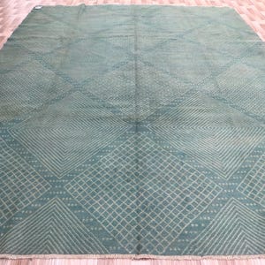 9x12 Vintage Soumak Kilim Rug: Handwoven Wool, Faded Grey Tribal Diamond
