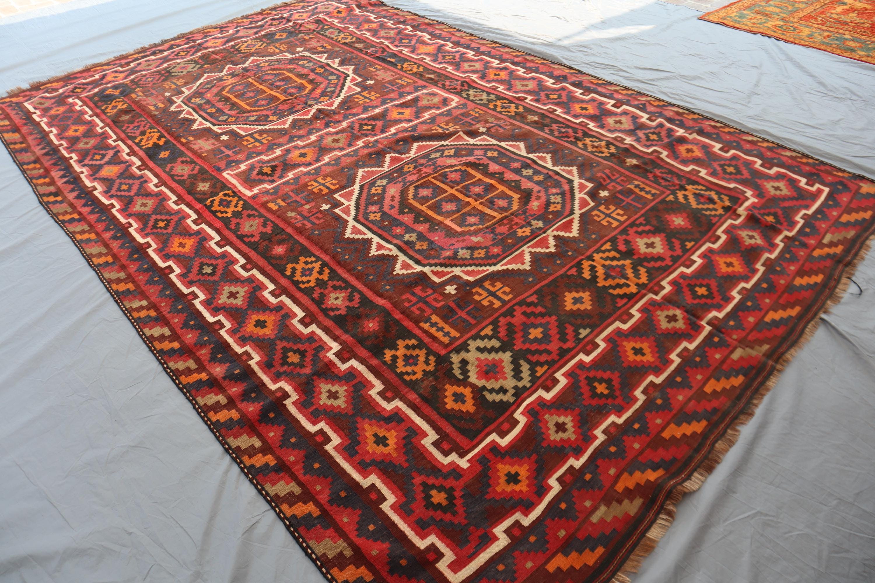 9x14 Afghan Kilim Rug: Vintage Medallion Design, Handmade Wool