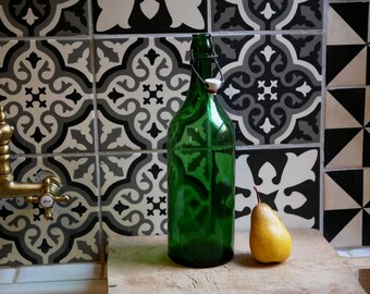 Ancienne Grande Bouteille Verre Vert , Dame Jeanne , Décoration Campagnarde , Industrielle , Cuisine Rétro Antique bouteille Eau 2 litres