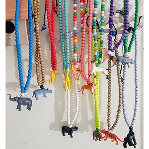 kids Necklace with color wooden Beads and little Animal Necklace.kid Accessory.Children Necklaces.Girls Jewelry.Boys necklace.