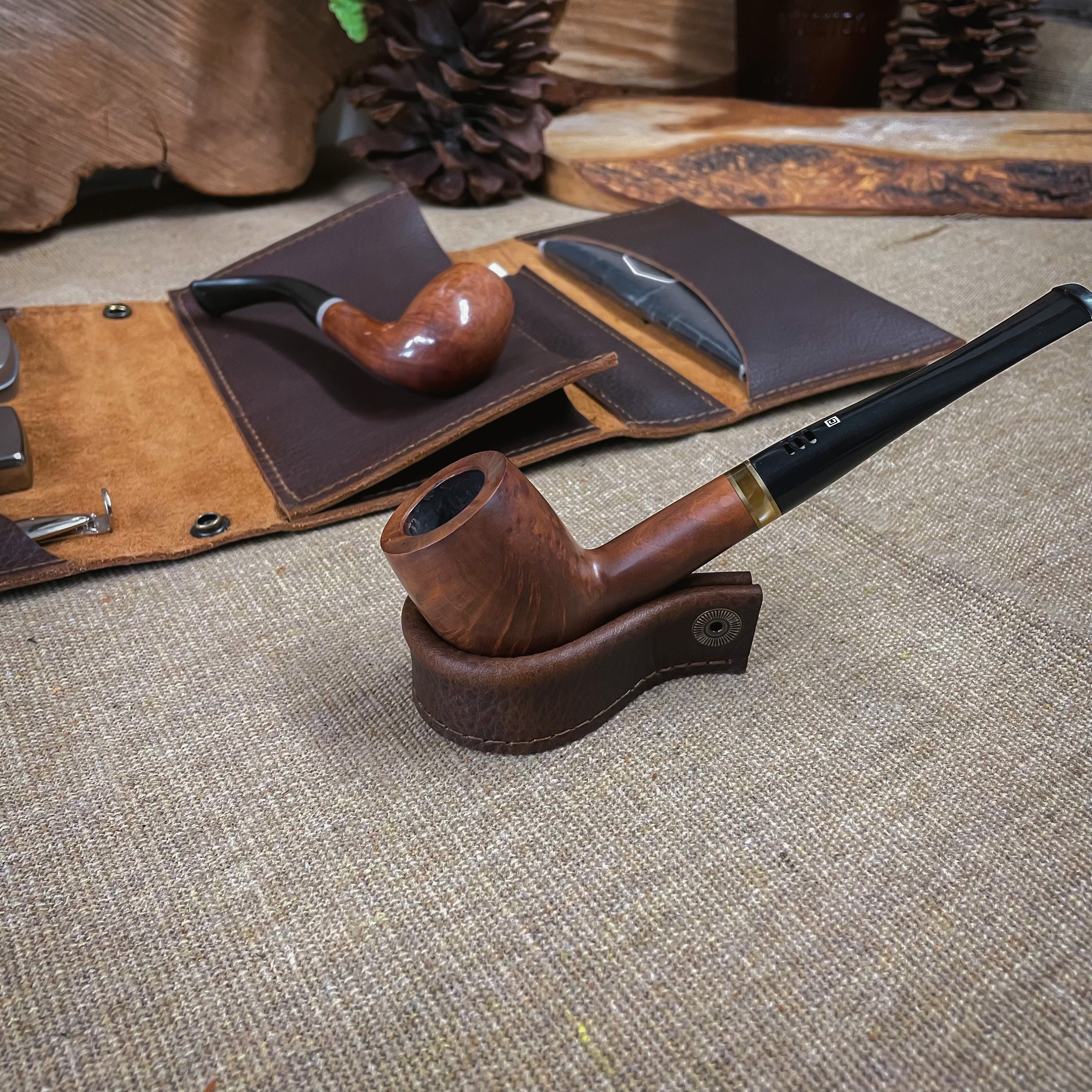 Rustic Kodiak Leather - Large Tobacco Pipe Pouch / Pipe Roll / Pipe Bag -  Oiled Caramel Finish with Removable Pipe Rest