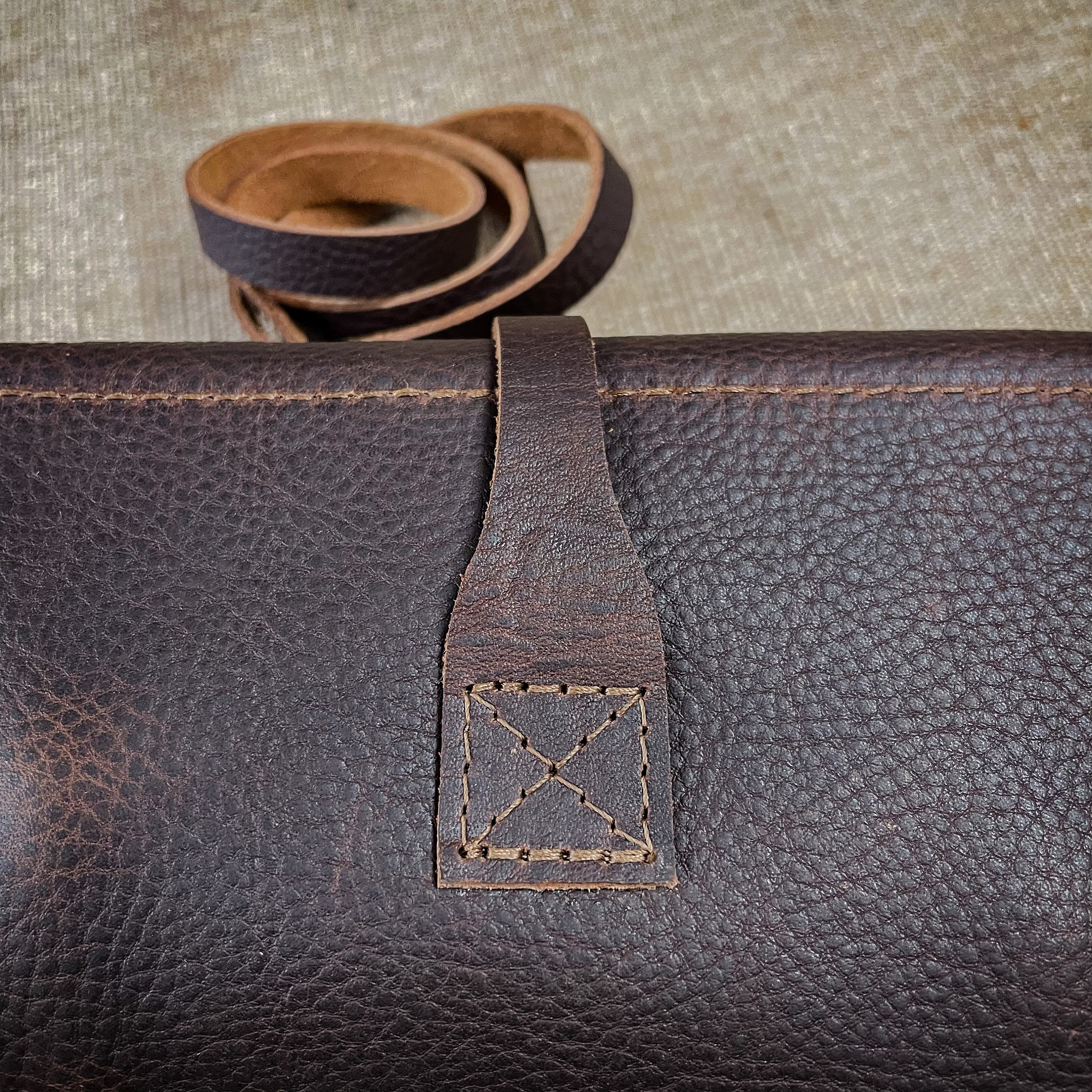 Nomadic leather tobacco pouch for 1 pipe