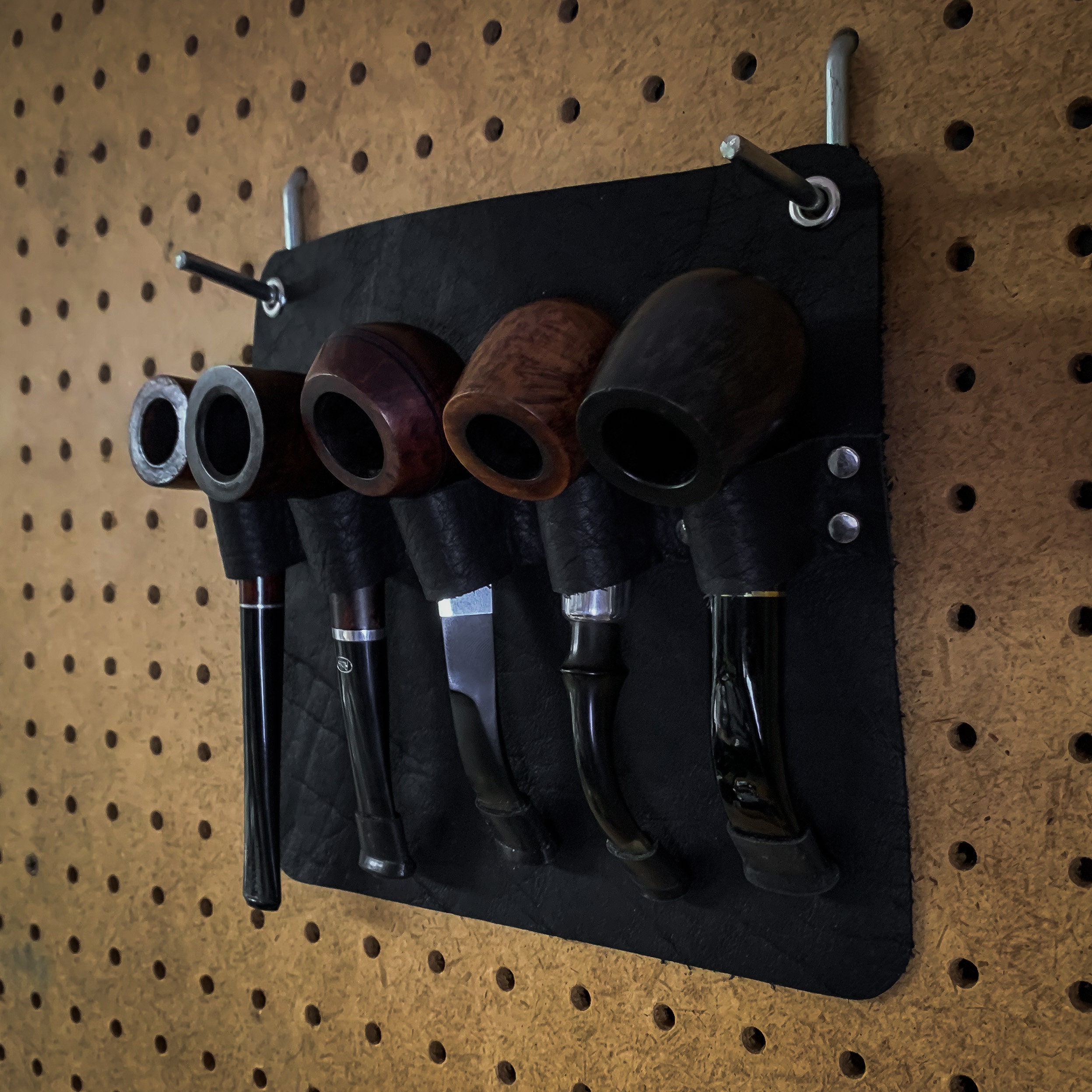 Bison / Buffalo / Utility Leather Wall Mount 5 Pipe Rack / Pipe Holder