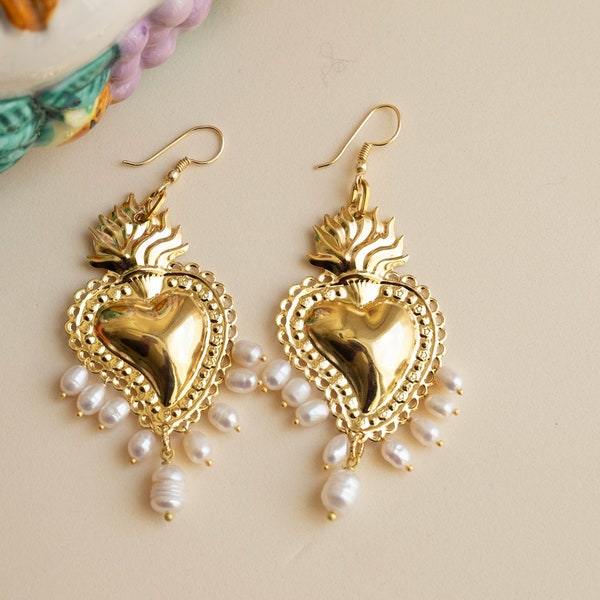 Orecchini Sacro Cuore e perle di fiume, ottone, orecchini pendenti siciliani