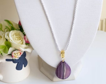 Collana Goccia in Agata Viola Ametista striata, girocollo cordino ritorto