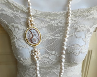 Natürliche Perlenkette, echte Kamee von Torre del Greco, italienische Halskette