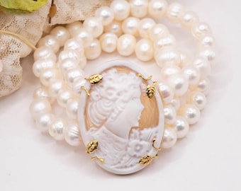 Three-strand bracelet with natural white pearls and a genuine sardonyx shell cameo, 925 silver | Handcrafted bracelet