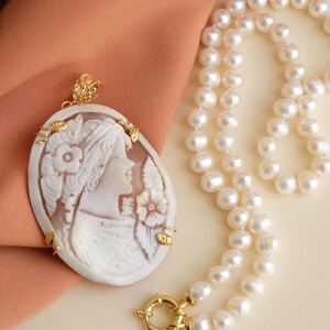 Necklace with Torre del Greco Ovale cameo pendant, natural pearls, 925 silver, Italian necklace image 7