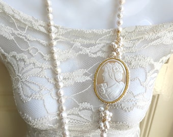 Natürliche Perlenkette, echte Torre del Greco-Kamee mit Damengesicht, italienische Halskette