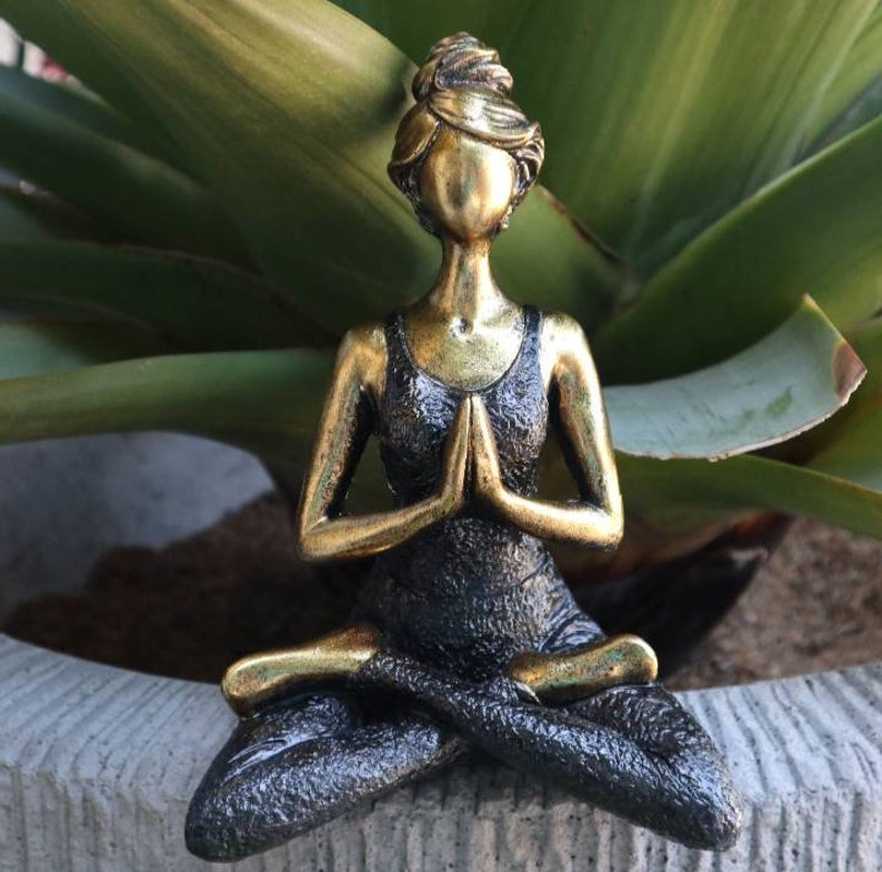 nude lady figure