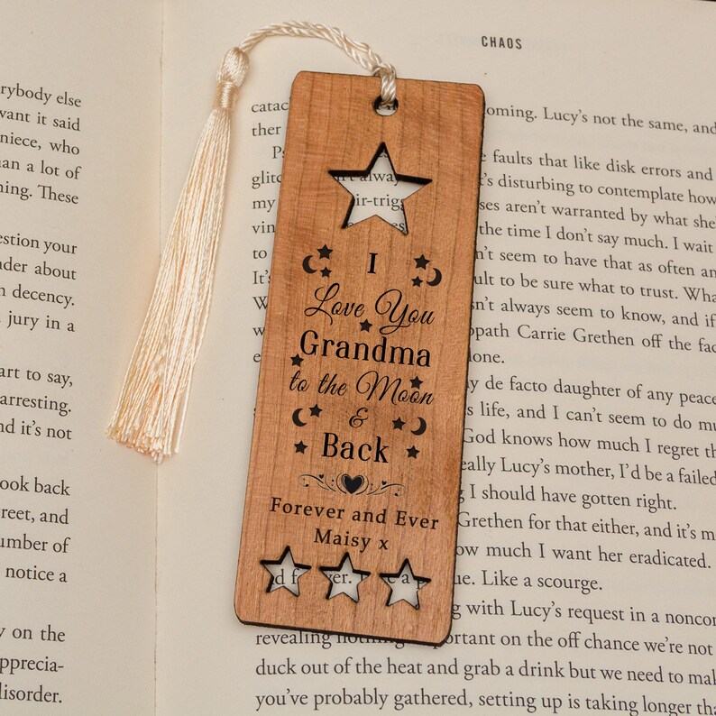 Bookmark Personalised Custom Message Wooden Bookmark Moon and Back Mum Dad Gran Grandpa Christmas Gift image 3