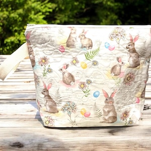Sac à tricoter en tissu de gnome de Pâques, tricot matelassé fait main ou sac de projet au crochet, joli sac pour jouets de chambre de bébé, livres, cadeau de Pâques