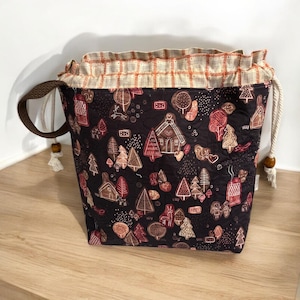 Project Bags for Crafter,  3 sizes and styles, Gingerbread Quilted Knitting or  Crochet Bag, Seasonal Handmade in Canada Holiday Bag