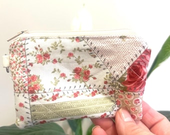 Quilted Patchwork Pouch, Small Zipper Bag, 4x3.5 Card Wallet, Coin Purse, Cottagecore Floral, Handmade in Canada