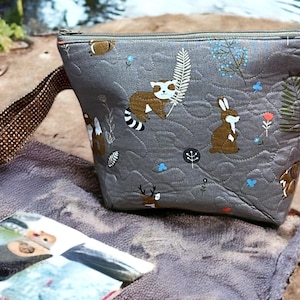 Sac à projet pour tricot et crochet, pochette matelassée à fermeture éclair avec créatures des bois, joli sac fait main pour amoureux des animaux, maquillage fait main ou cartable