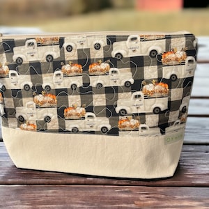 Large Knitting Bag, Handmade Quilted Zipper Bag, Farmhouse Fall Harvest Style Plaid Checked Fabric, Sweater or Blanket Size Project Bag