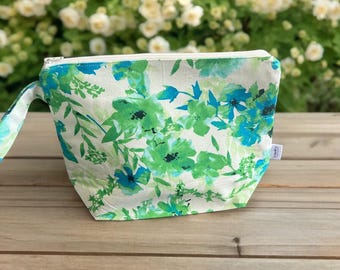 Small Sock Project Bag for Crafters, Spring Summer Theme Fabric, Knitting and Crochet Bag