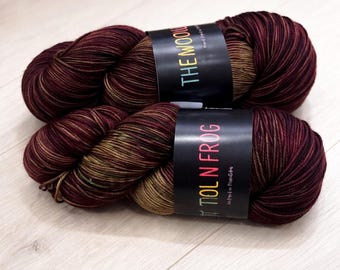 Hand Dyed DK Weight Merino Wool Yarn, Earth Tone Tonal Brown, Sweater Knitting Yarn 115 g/approx 256 m