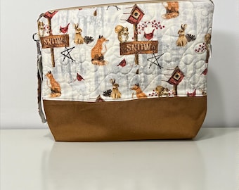 large Project Bags for Crafters, Knitting and Crochet Bag, Quilted Handmade Zipper Bags with inside Pockets for accessories