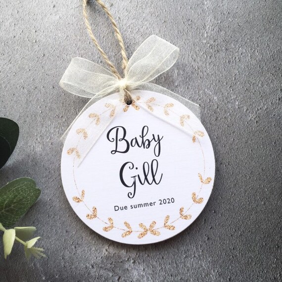 baby announcement bauble