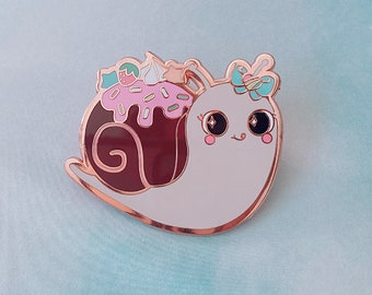 Giant African Land Snail Cake Kawaii Pin