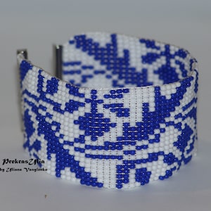 White Blue Ukrainian seed beaded bracelet folk pattern ukrainian ornament Ukrainian bracelet Bracelet with Flower bracelet Gift for her