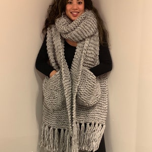 Oversized knit scarf with pockets, chunky knit scarf, super chunky knit scarf, scarf with pockets image 3