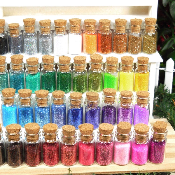 Bouteilles de poussière de fée miniatures de 1 po en 40 couleurs ~ Petite bouteille en verre avec poussière de lutin scintillante ~ Fournitures de jardin de fées ~ Mini fournitures d'artisanat