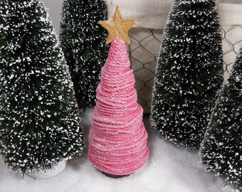 Mini Bohemian Christmas Tree Wall Hanging w green /& beige yarn