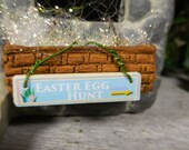 Miniature Easter Egg Hunt Ahead Sign Fairy Garden Dollhouse Accessories Easter Bunny Figurines and Craft Supply