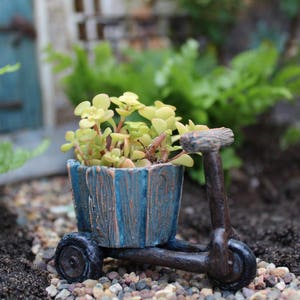 Fairy Garden Bicycle Planter, 1 3/4" Tall, Tiny Planter Accent for Fairy Gardens